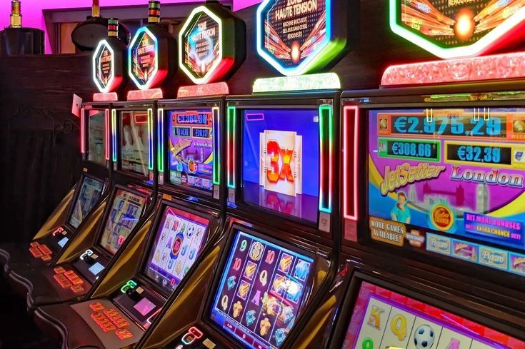 Lucky Spin Slot سائٹ کے لیے آن لائن گیمز فراہم کرنے والے